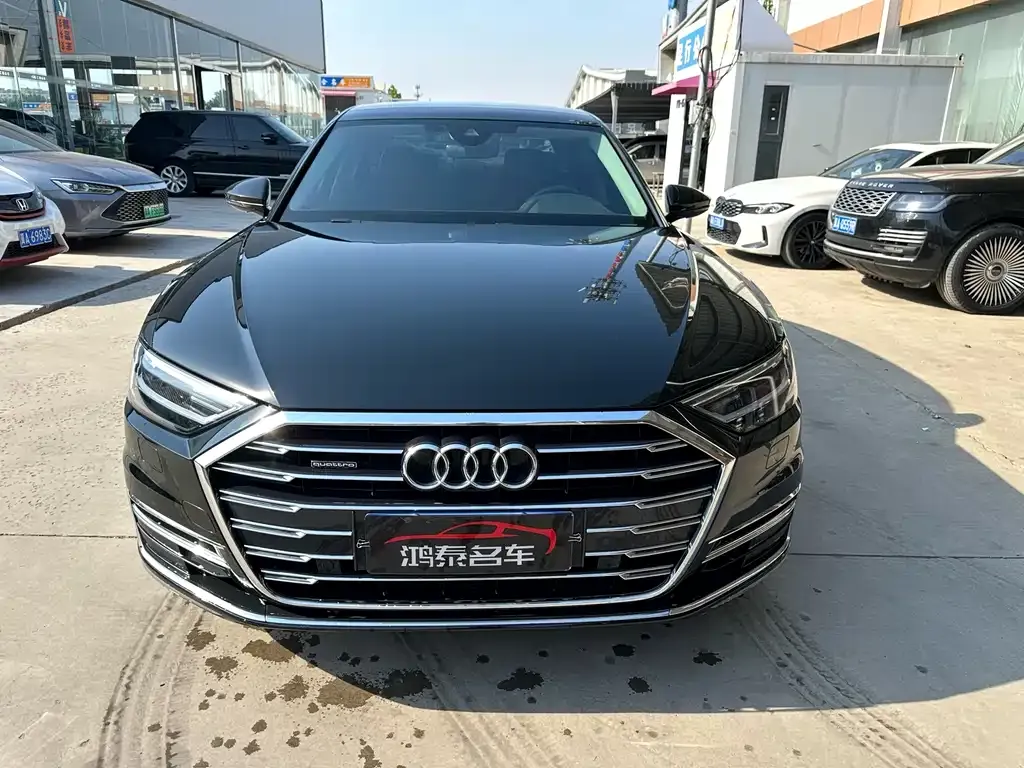 Audi A8 — фото 4