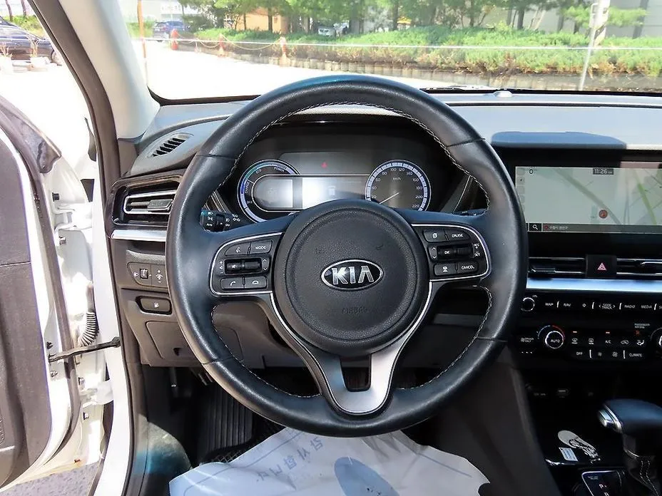 Kia Niro — фото 10