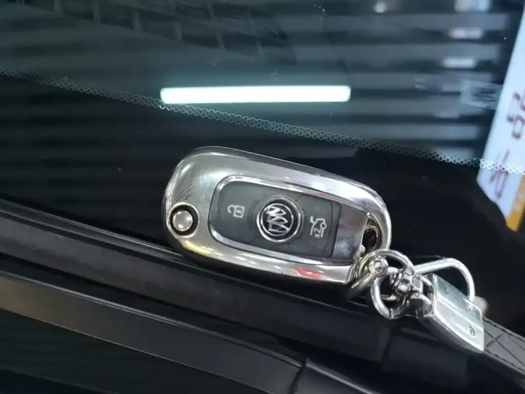 Buick Verano 2025 из CN, фото 2