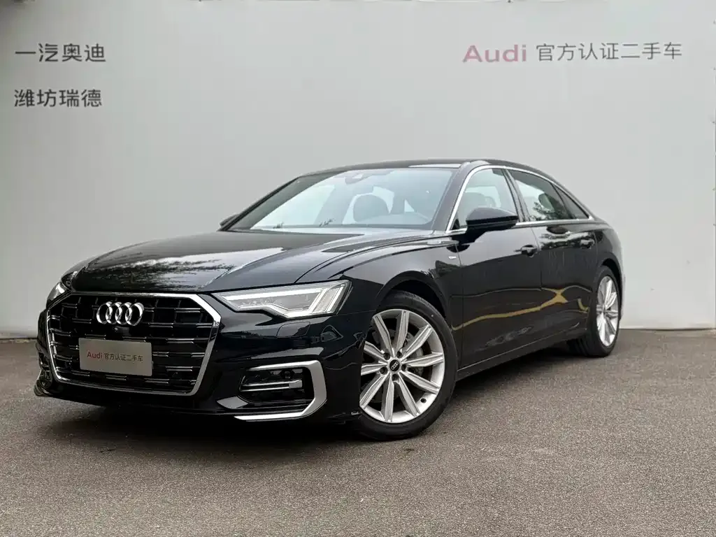 Audi A6L — фото 1