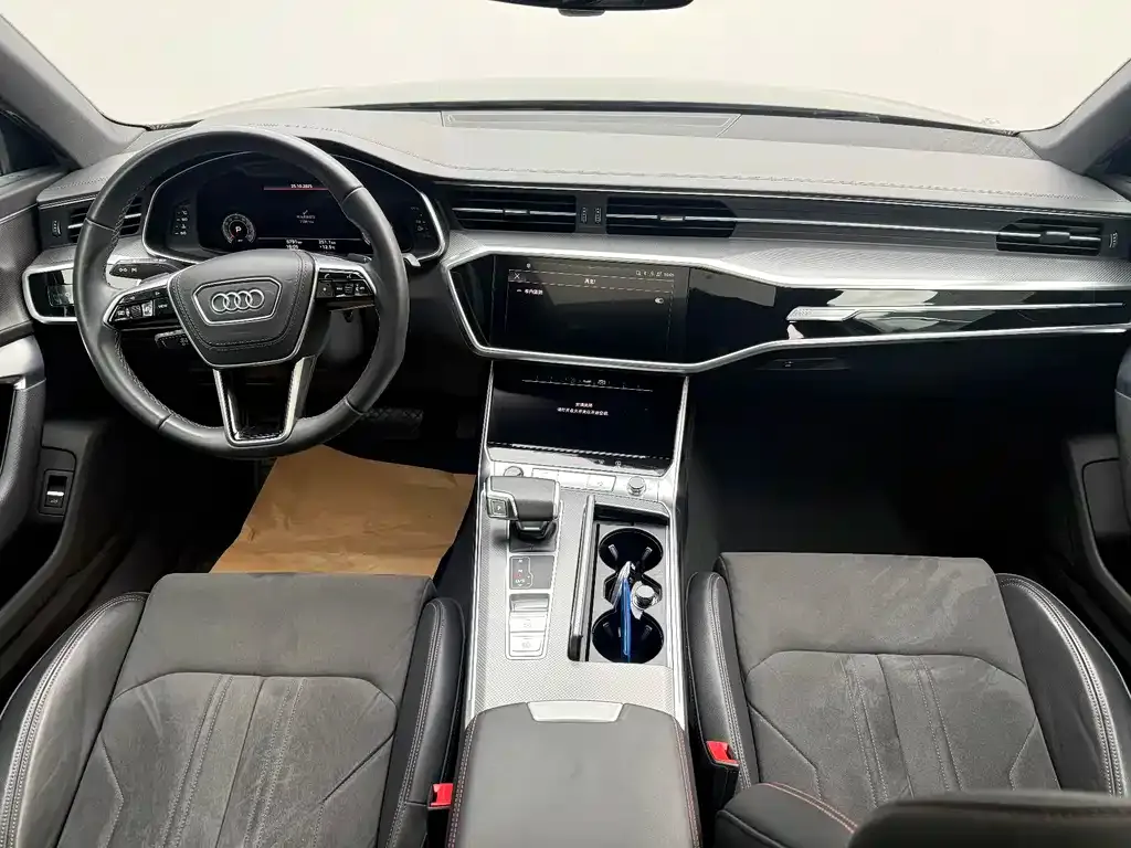 Audi A6L — фото 2