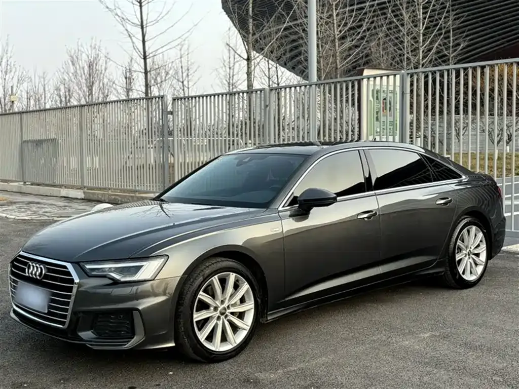Audi A6L — фото 9