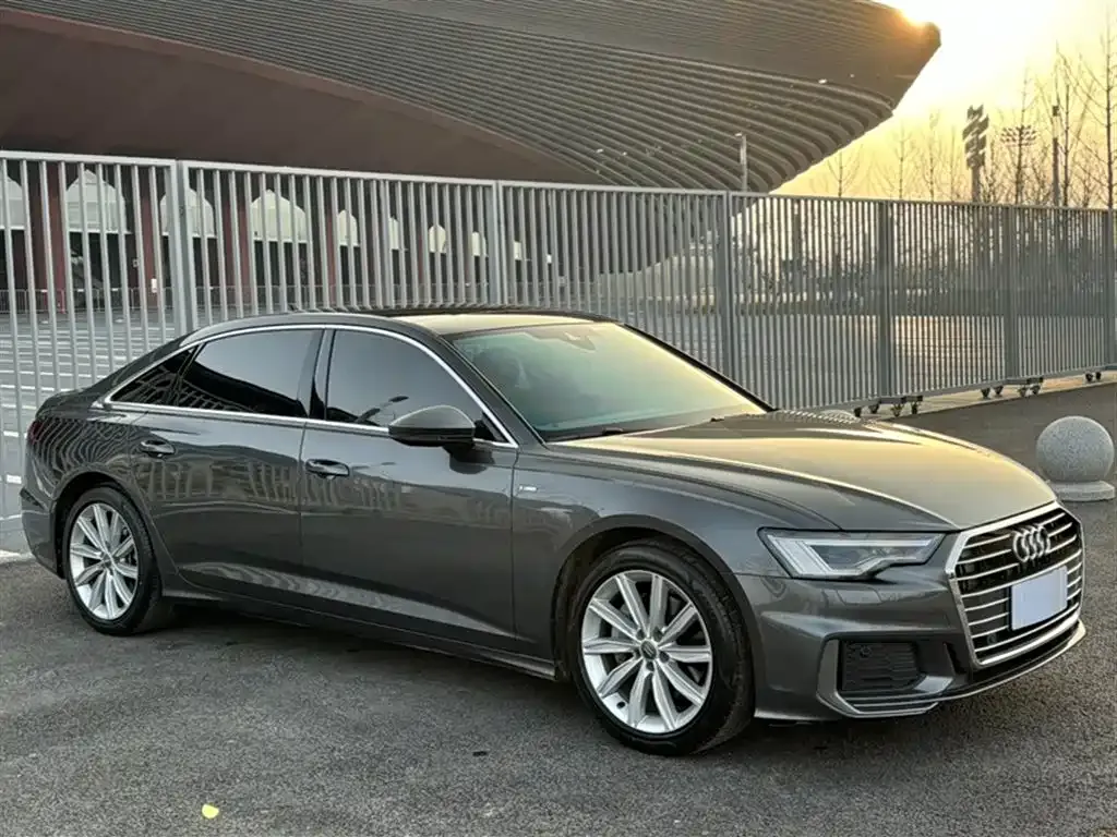 Audi A6L — фото 10