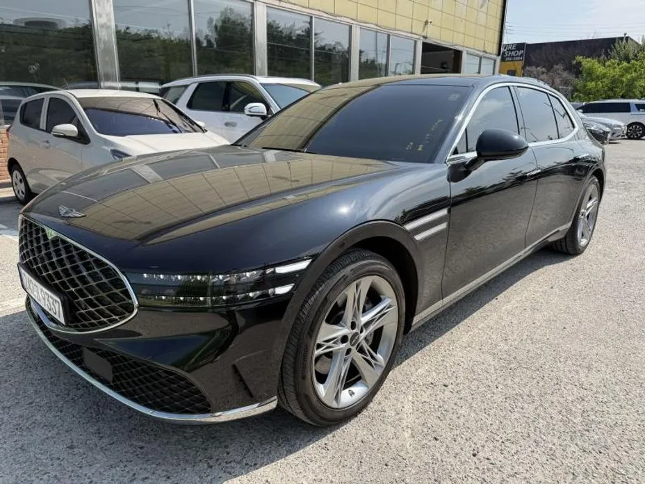 Genesis G90 — фото 1