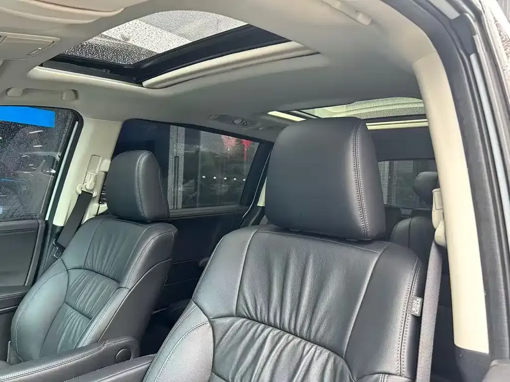 Honda Odyssey — фото 10