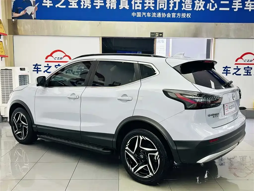 Nissan Qashqai — фото 4
