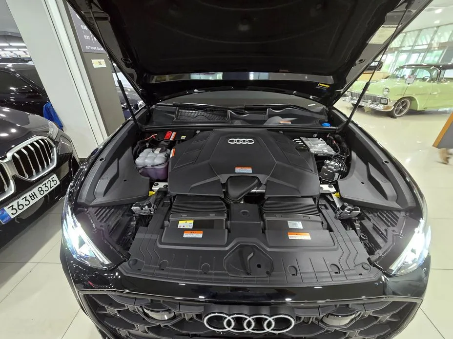 Audi Q8 2025 из KR, фото 10