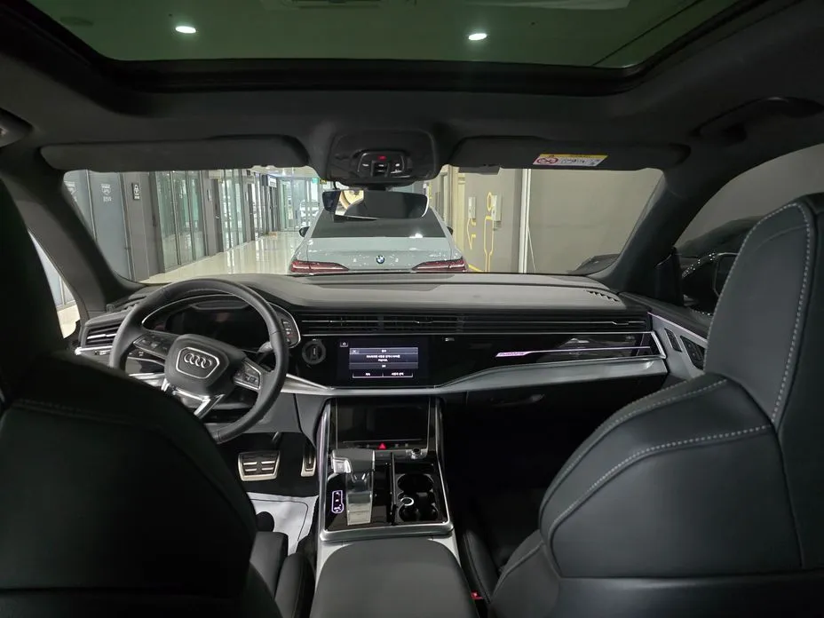 Audi Q8 2025 из KR, фото 3