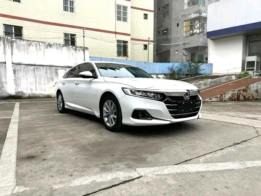 Honda Accord — фото 2