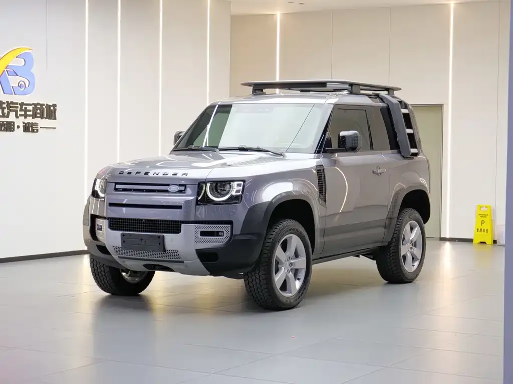 Land Rover Defender — фото 1