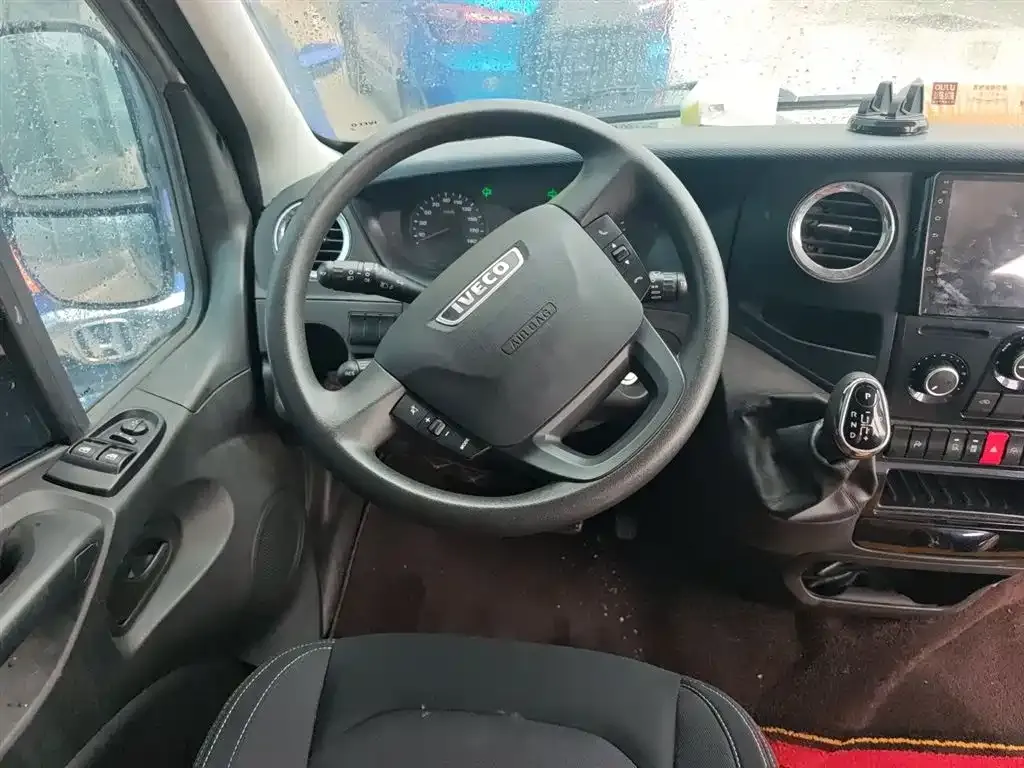 IVECO Ousheng 2021 из CN, фото 10