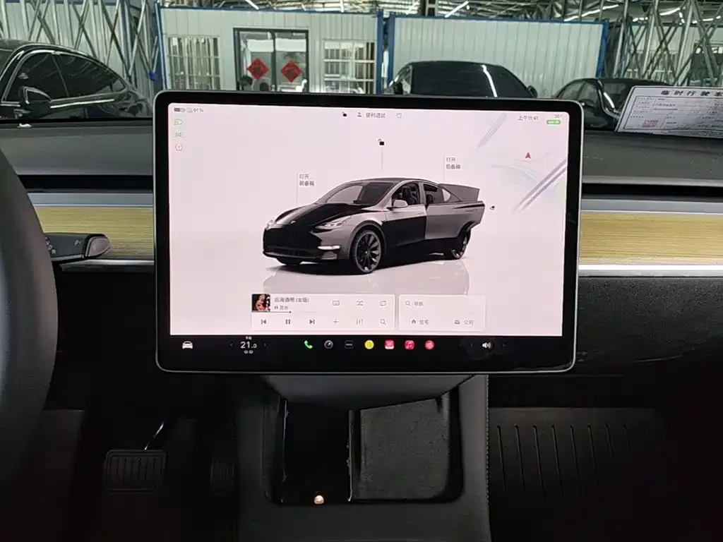 Tesla Model Y — фото 4