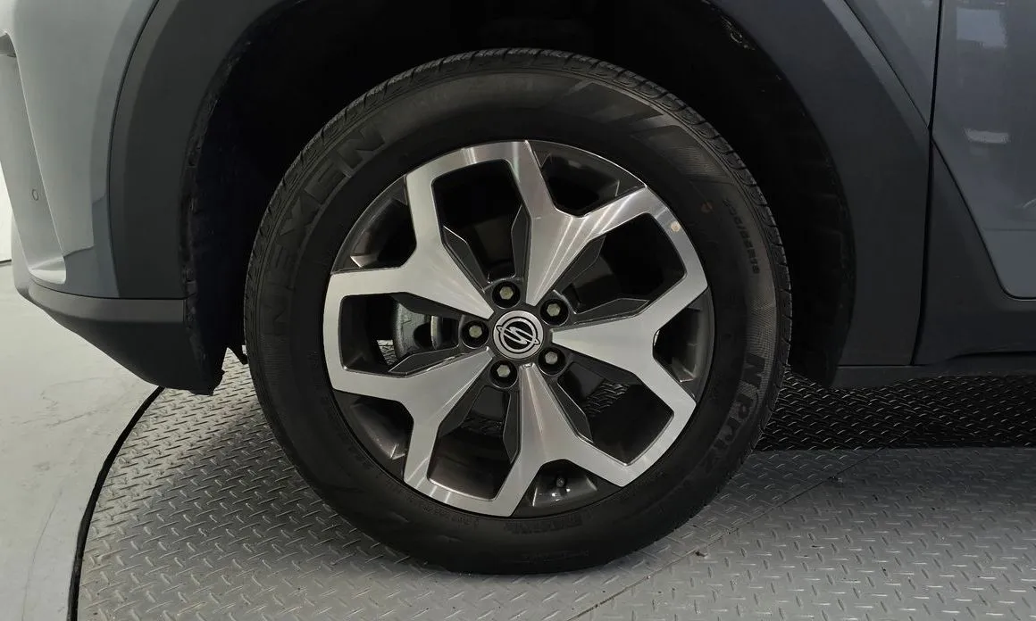 KG Mobility (Ssangyong) Torres — фото 4
