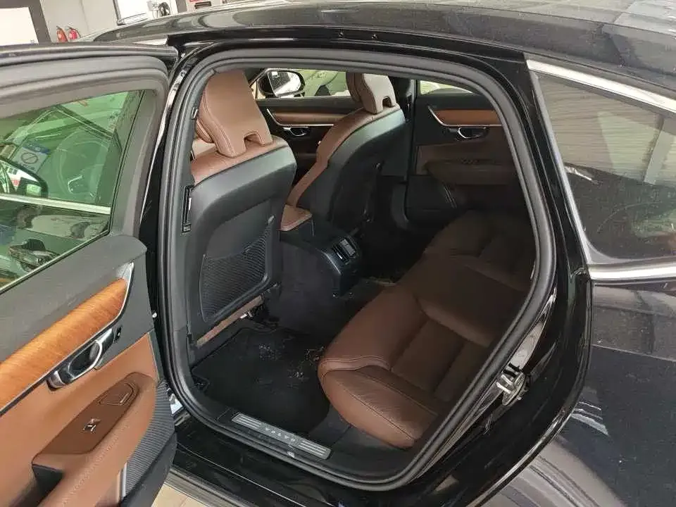 Volvo S90 — фото 4