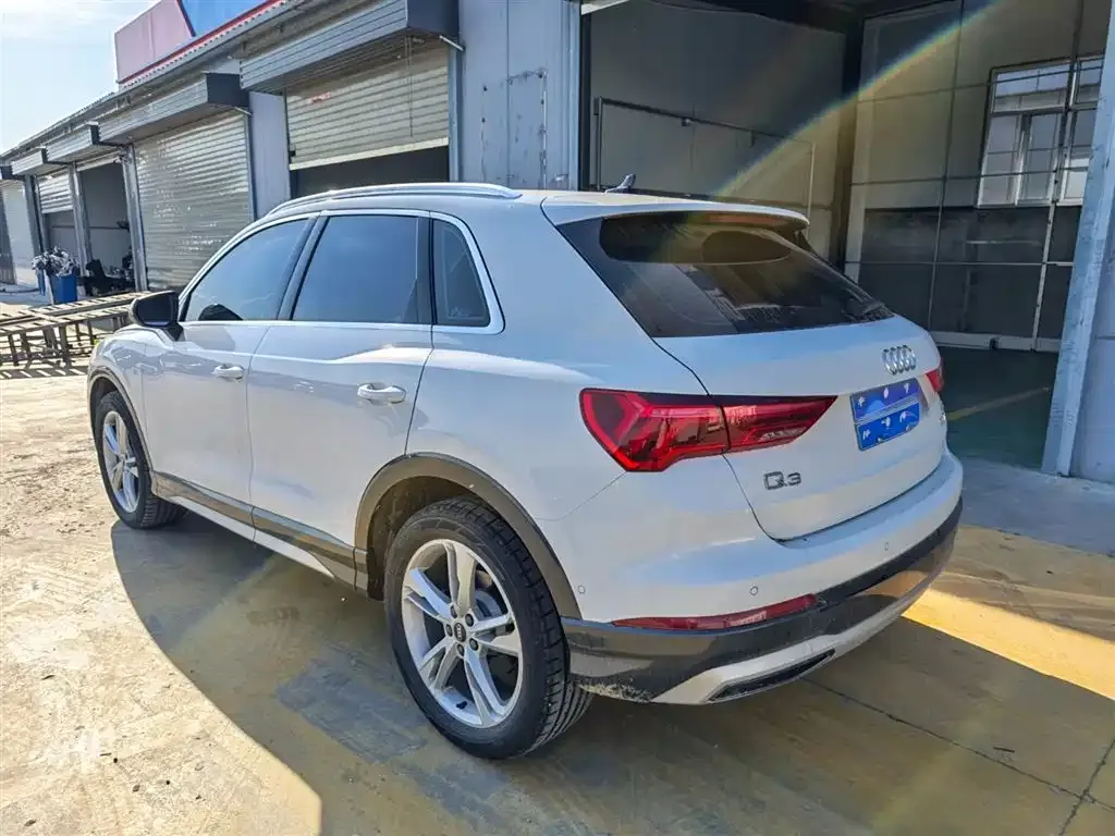 Audi Q3 — фото 9