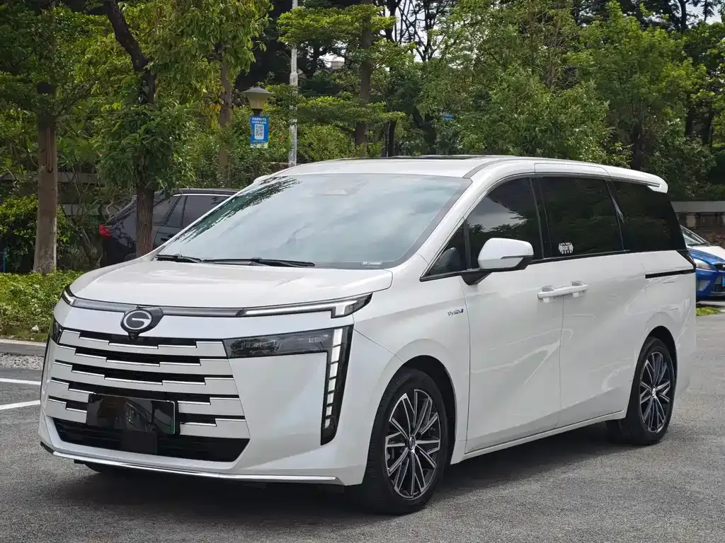 GAC Motor 传祺E8 PHEV