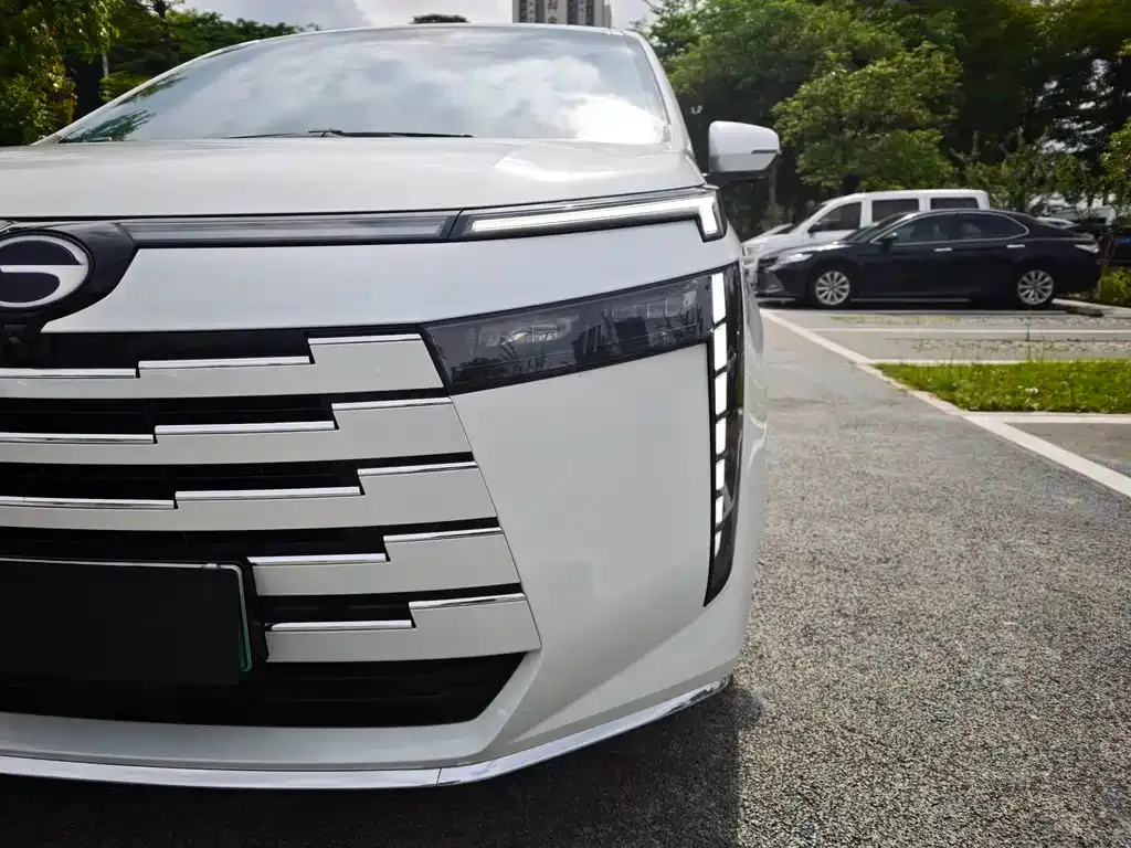 GAC Motor 传祺E8 PHEV 2024 из CN, фото 3