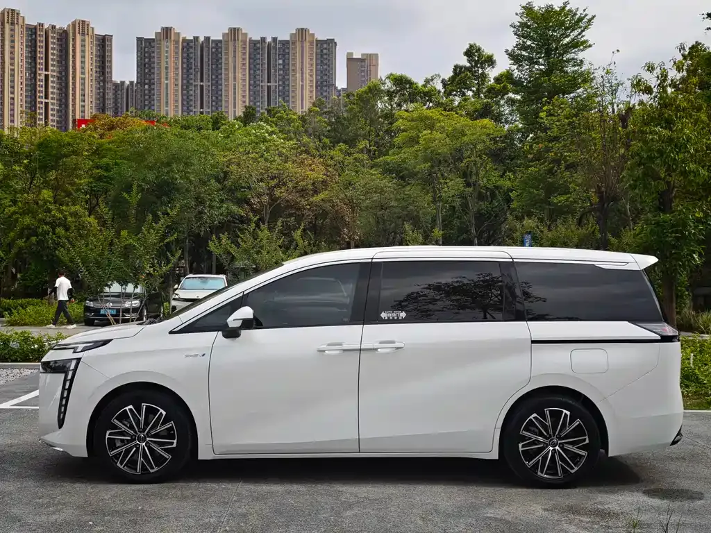 GAC Motor 传祺E8 PHEV 2024 из CN, фото 7