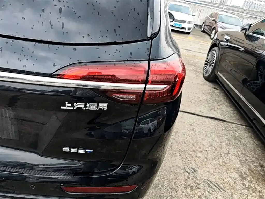 Buick Envision Plus — фото 7