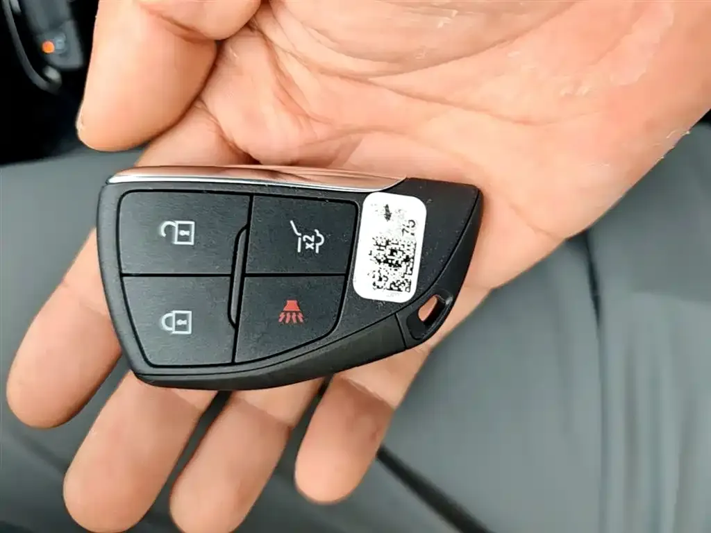 Buick Envision Plus — фото 8