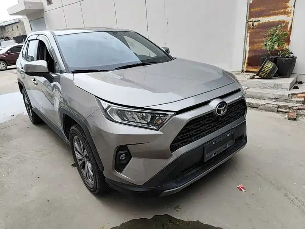 Toyota RAV4 2024 из CN, фото 9