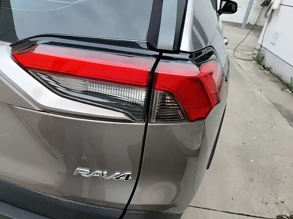 Toyota RAV4 2024 из CN, фото 7