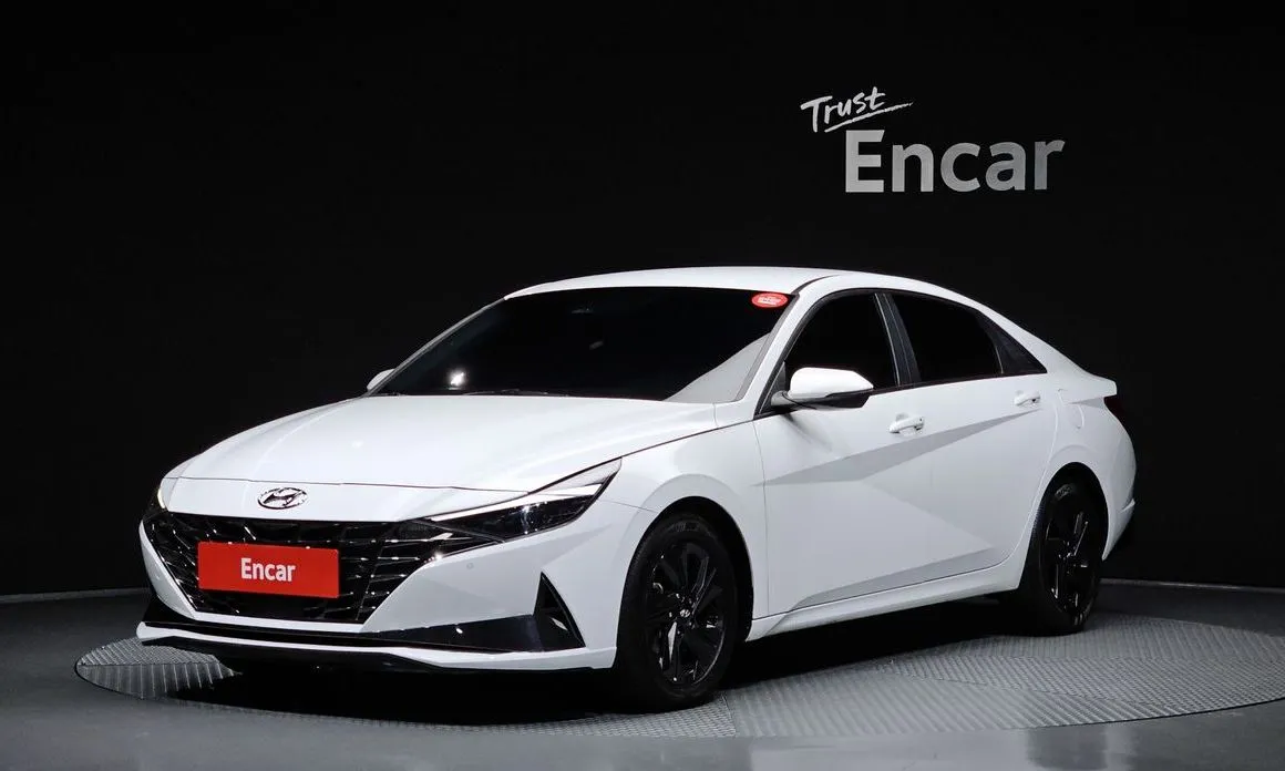 Hyundai AVANTE 2023 из KR, фото 1