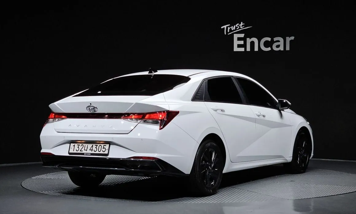 Hyundai AVANTE 2023 из KR, фото 3