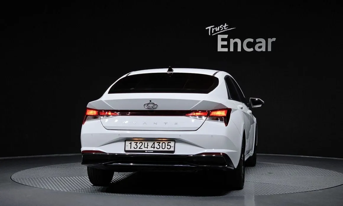 Hyundai AVANTE 2023 из KR, фото 2