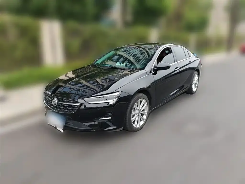 Buick Regal — фото 1