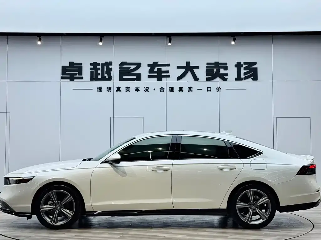 Honda Accord — фото 4