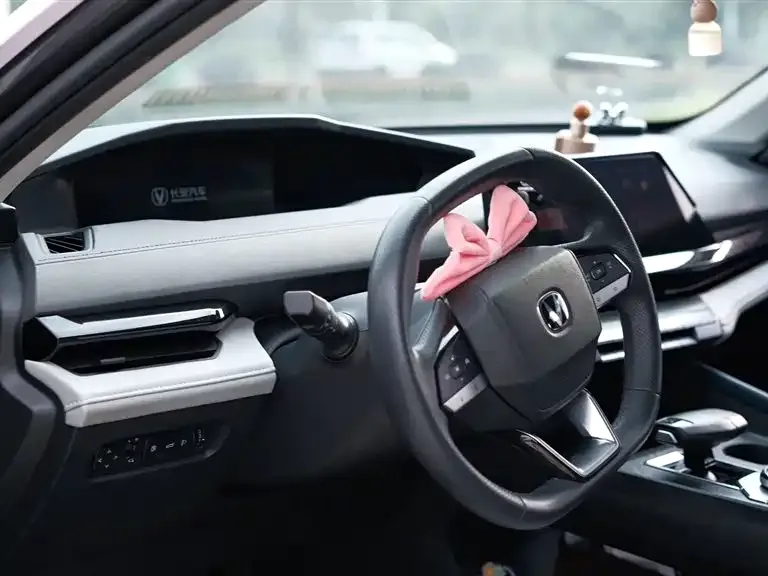 Changan UNI-V iDD 2023 из CN, фото 2