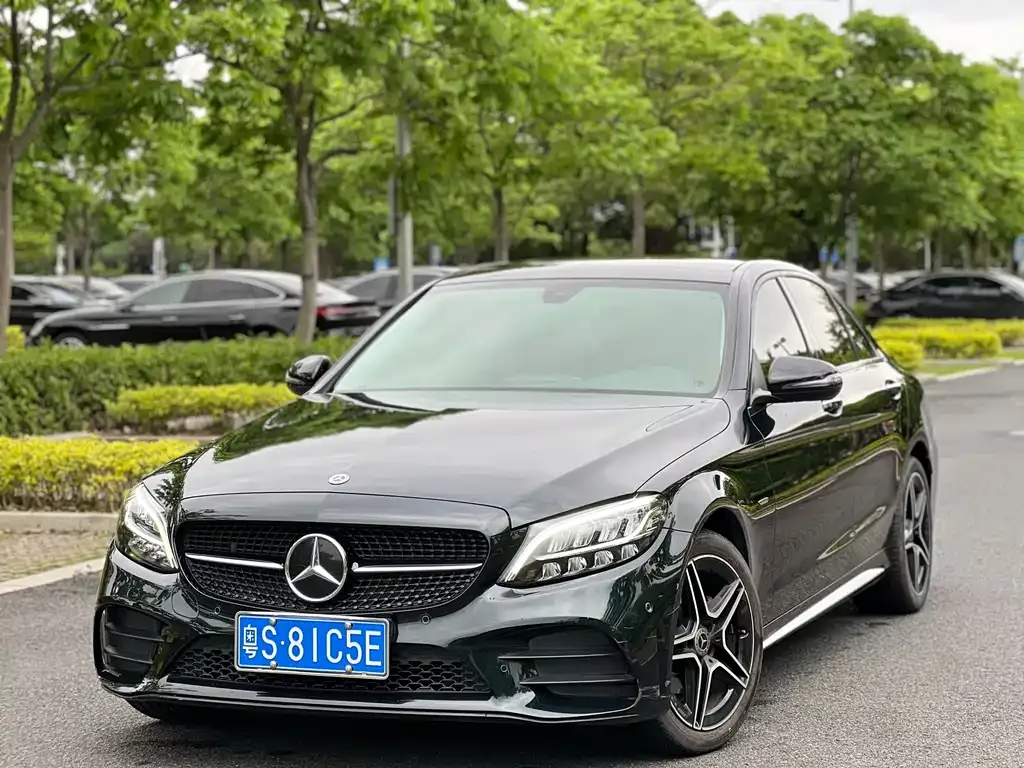 Mercedes-Benz C-Class — фото 1