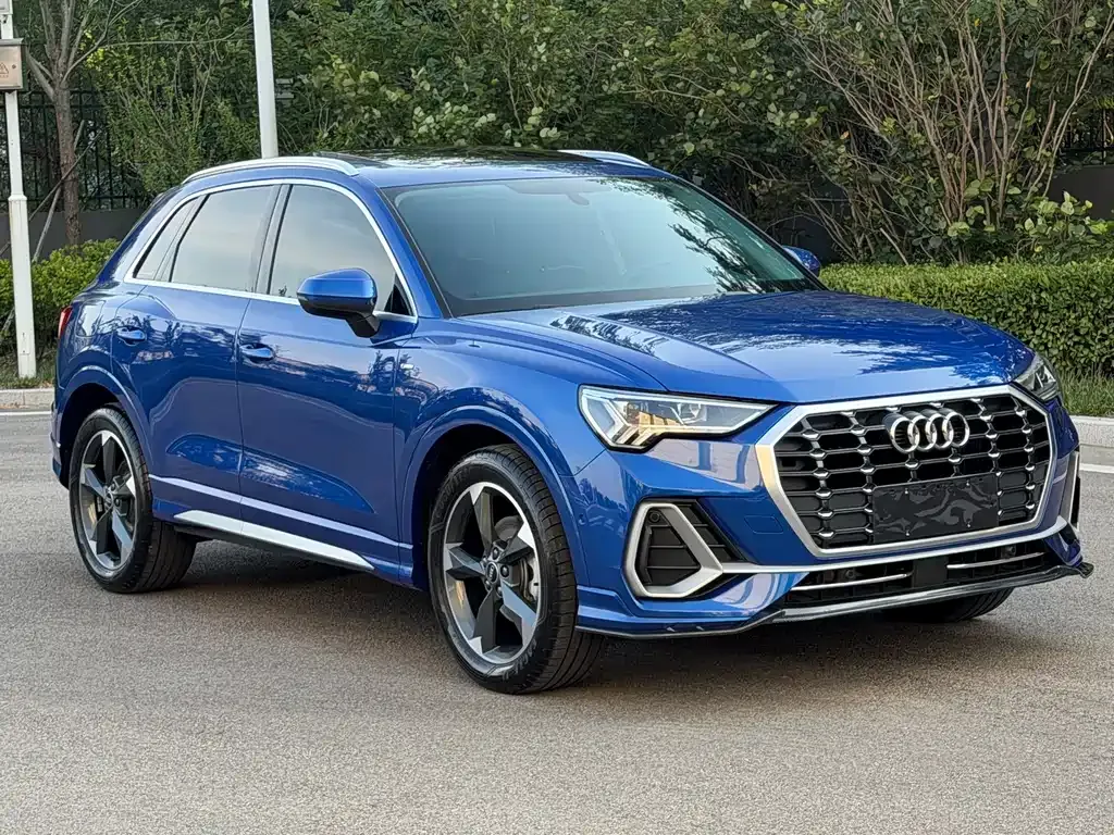 Audi Q3 — фото 8
