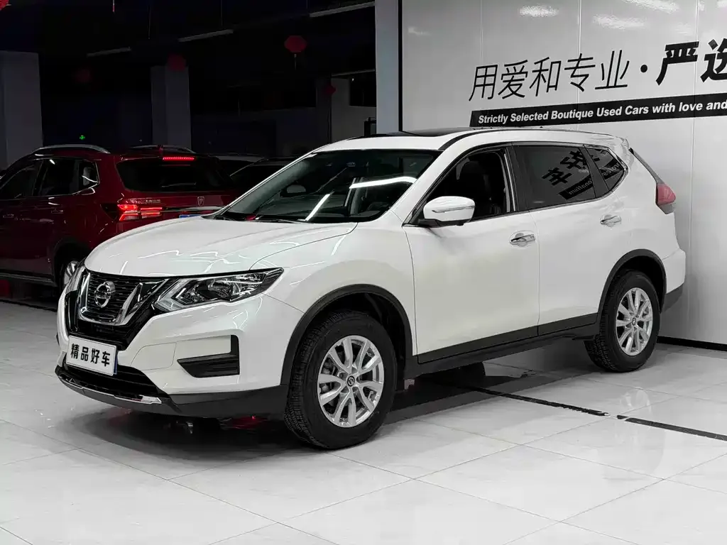 Nissan X-Trail — фото 1