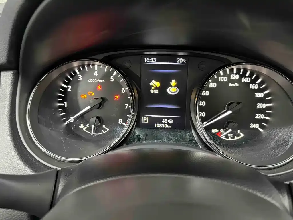 Nissan X-Trail — фото 10