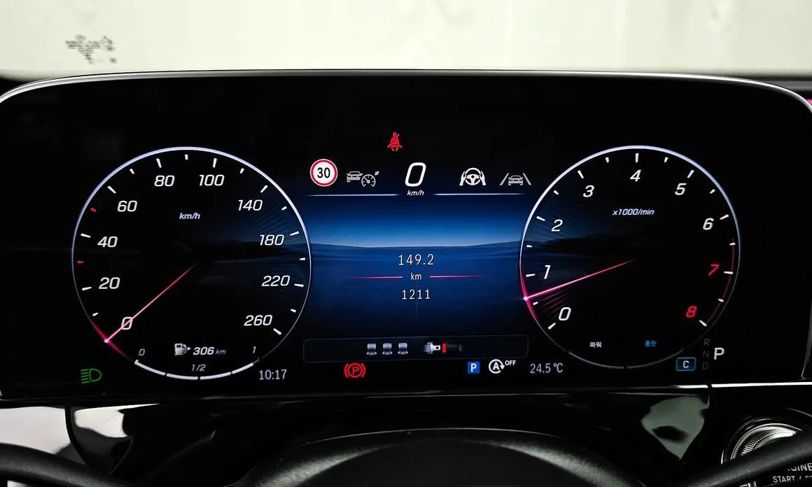 Mercedes-Benz E-Class 2025 из KR, фото 2