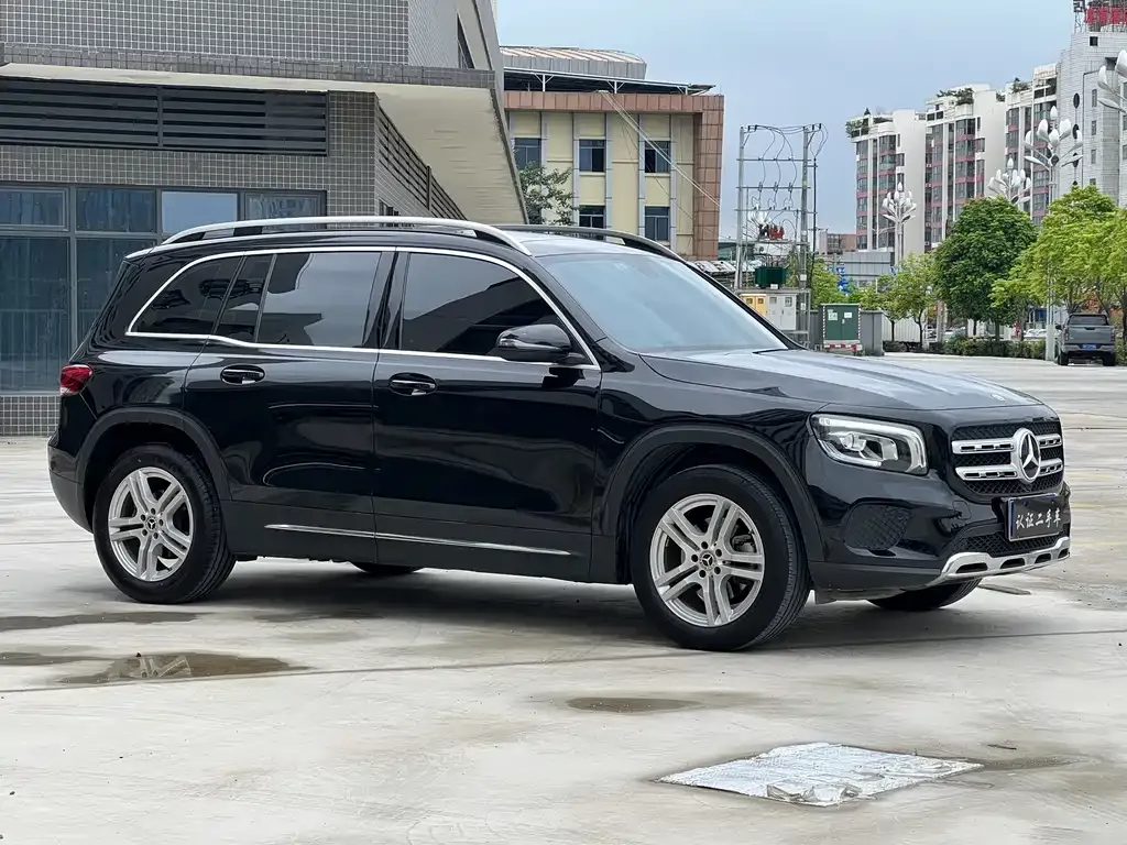 Mercedes-Benz GLB — фото 5