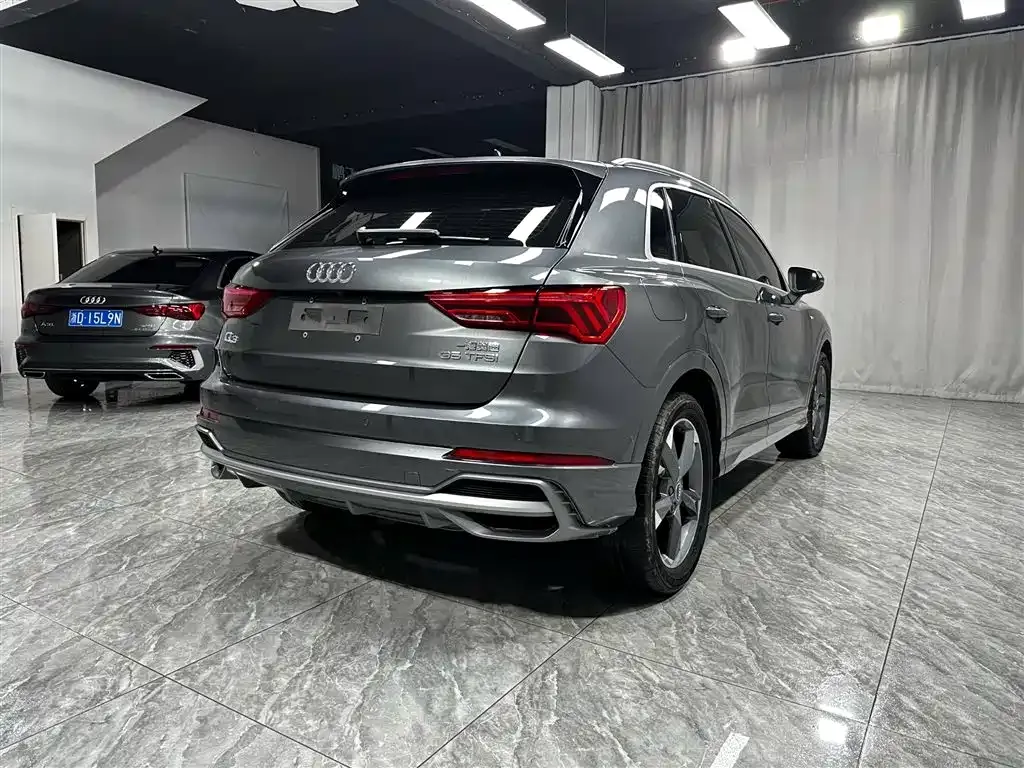 Audi Q3 — фото 8