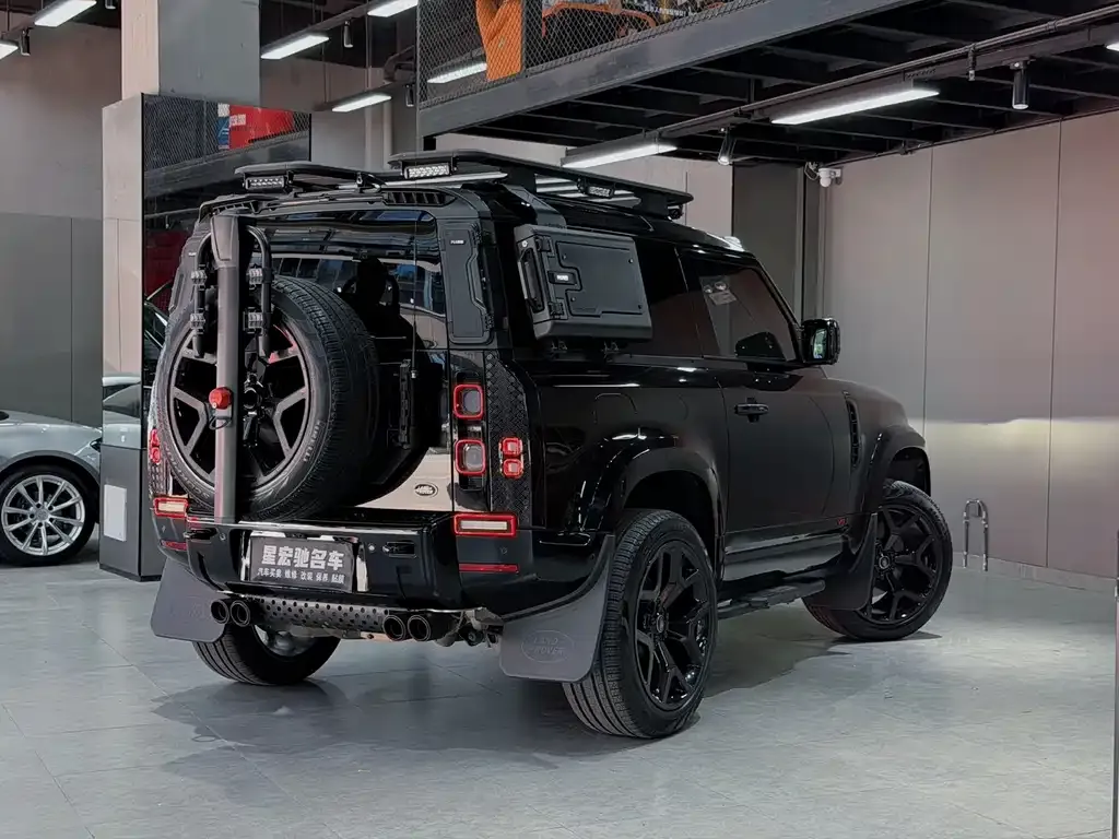 Land Rover Defender — фото 9