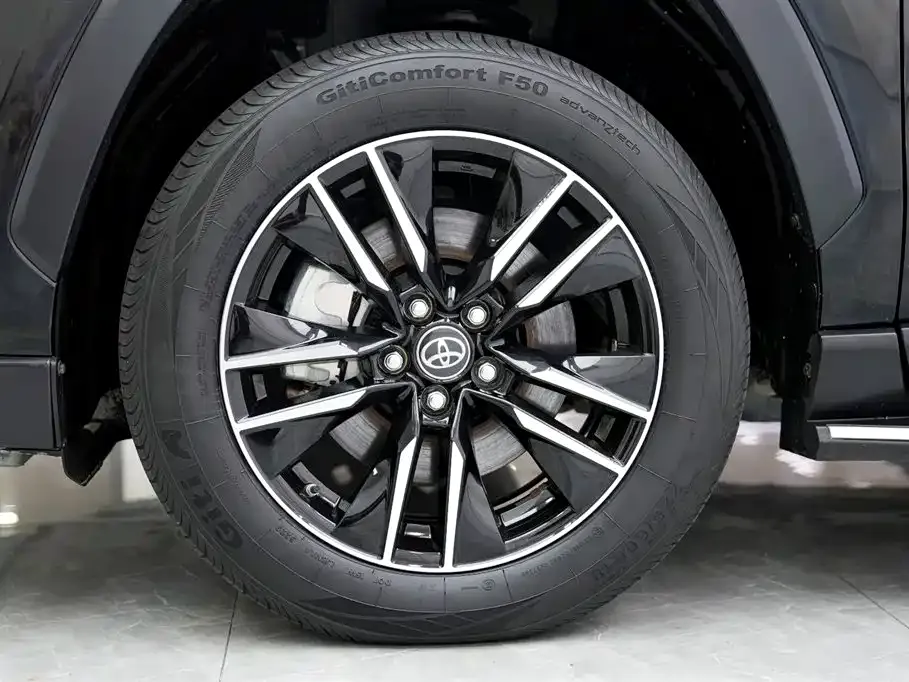 Toyota Wildlander New Energy 2022 из CN, фото 10