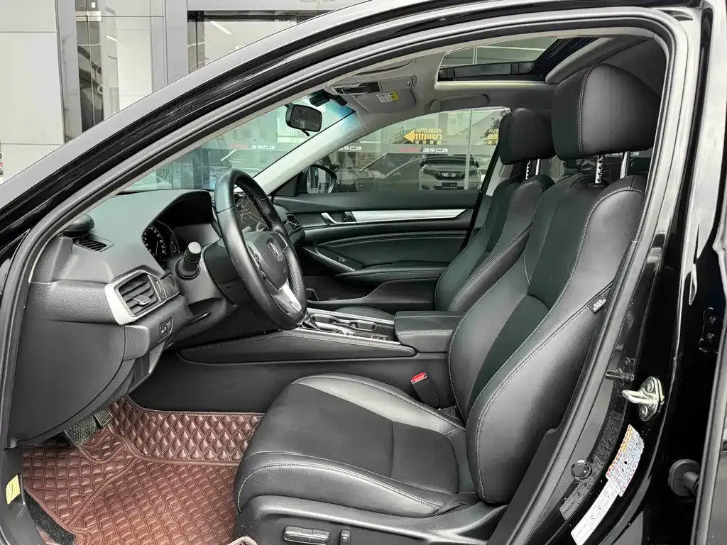 Honda Accord — фото 5