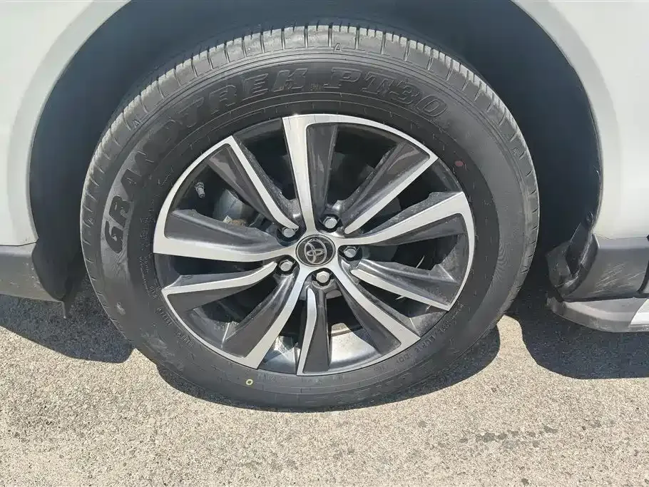 Toyota Harrier 2024 из CN, фото 8