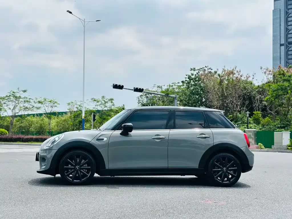MINI Cooper (3-door) 2021 из CN, фото 3