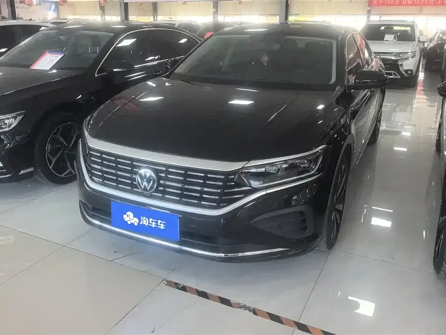 Volkswagen Passat — фото 1