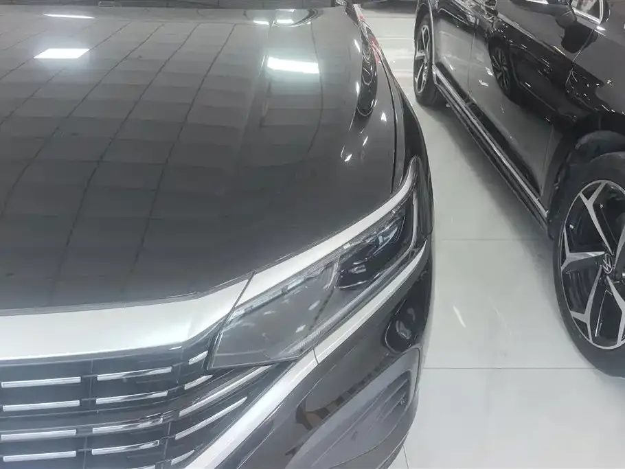 Volkswagen Passat — фото 8