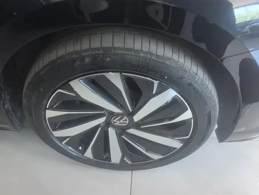 Volkswagen Passat — фото 2