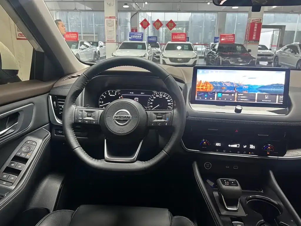 Nissan X-Trail — фото 10