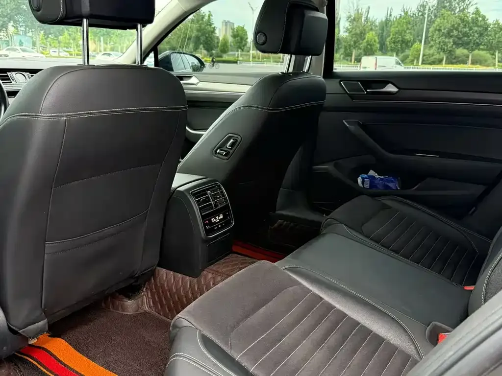 Volkswagen Magotan — фото 2