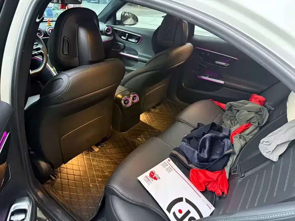Mercedes-Benz C-Class — фото 7